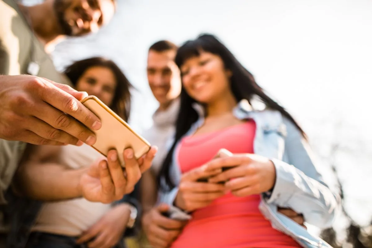 Master Digital Nomad Networking In 7 Easy Steps (Introverts Approved!)