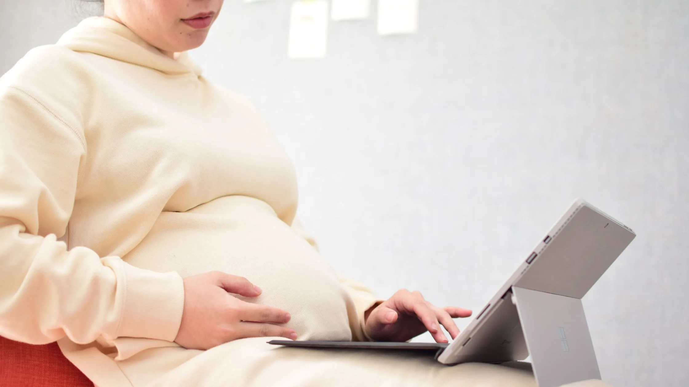 The Best Work At Home Jobs For Pregnant Moms With No Experience